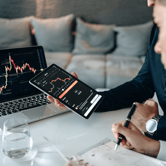 Trenqor Forge illustration d'analyse de performance